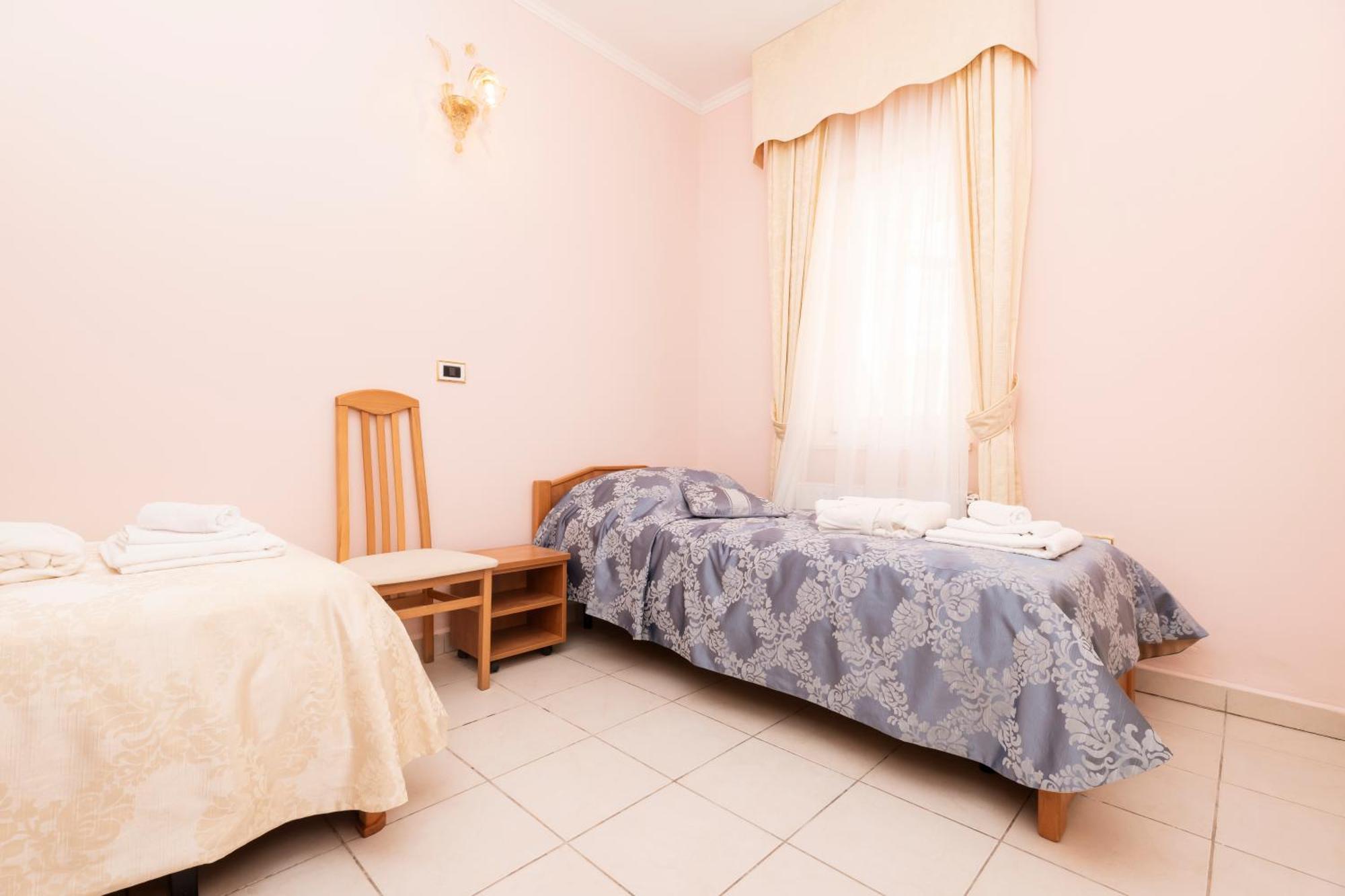 Villa Cassia マリ・ロシニュ エクステリア 写真